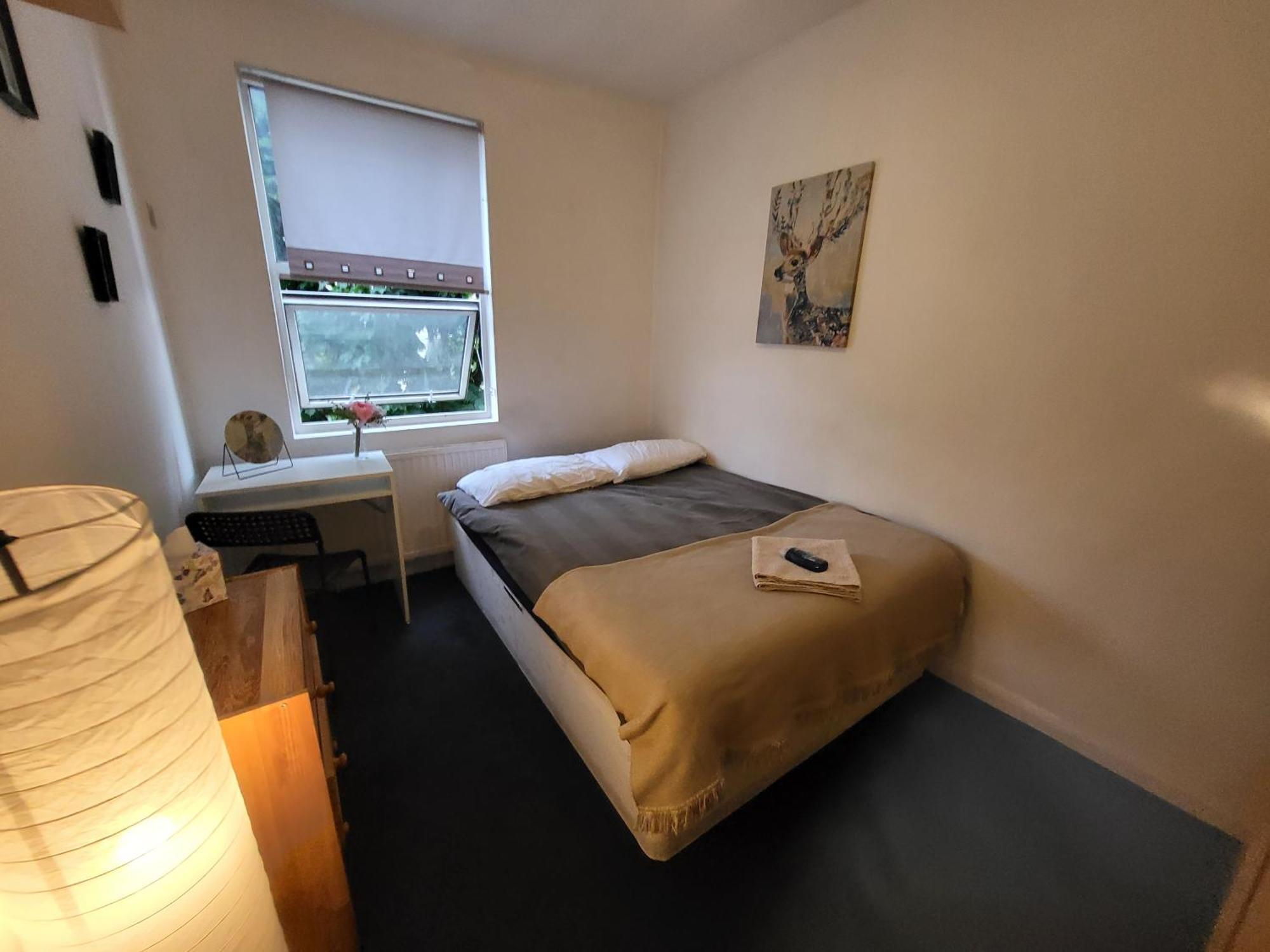 Quiet Near Arsenal Stadium Islington Zone 2 Cental *